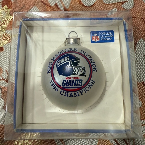 NFL Giants 1986 Champions Ornament - Blue and Red - Picture 1 of 3